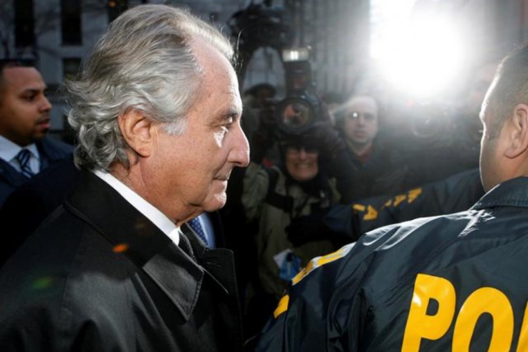 Bernard Madoff Mastermind Of Giant Ponzi Scheme Dies In Us Prison